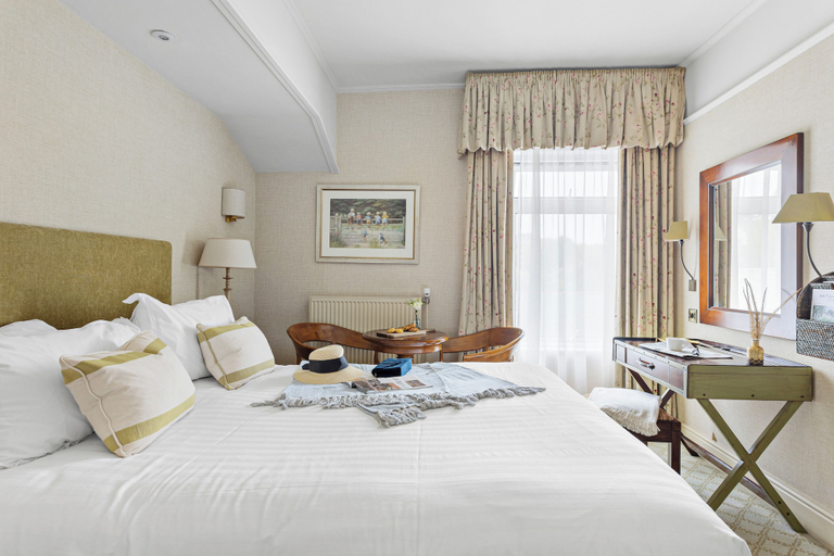 Bedroom 3, Thurlestone Hotel, Devon