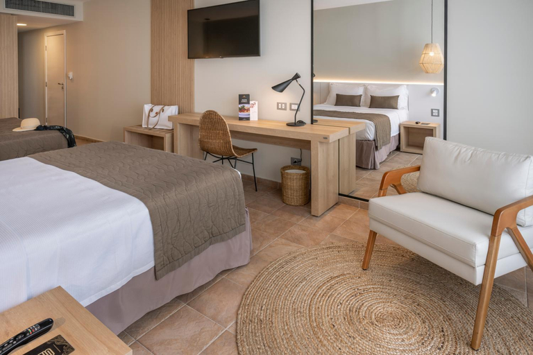 Bedroom 25