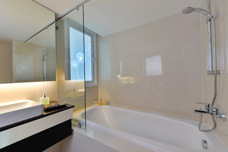 Bathroom 20