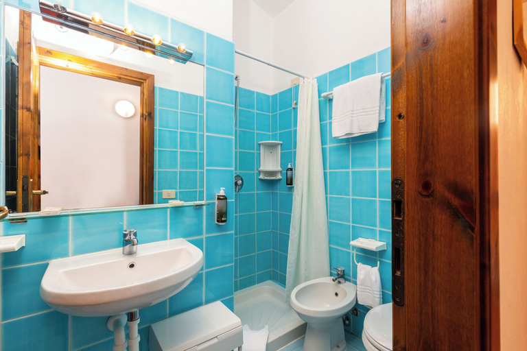 Bathroom 4, Piccolo Pevero, Olbia-Tempio