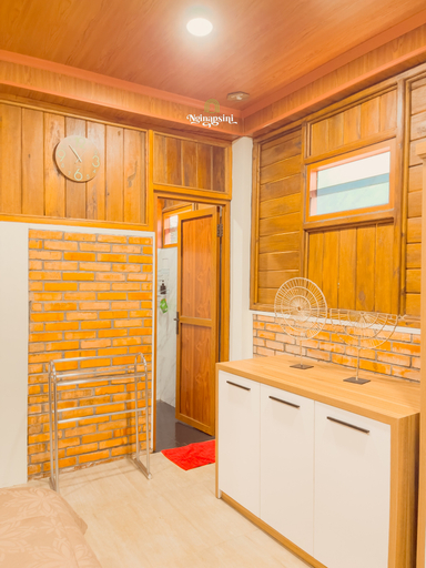Dining Room 8