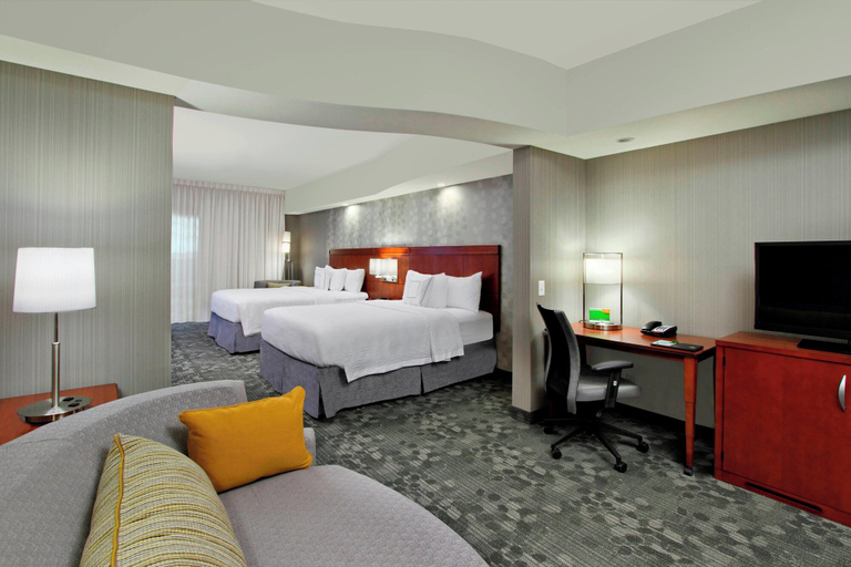 Bedroom 4, Courtyard by Marriott Victoria, Victoria
