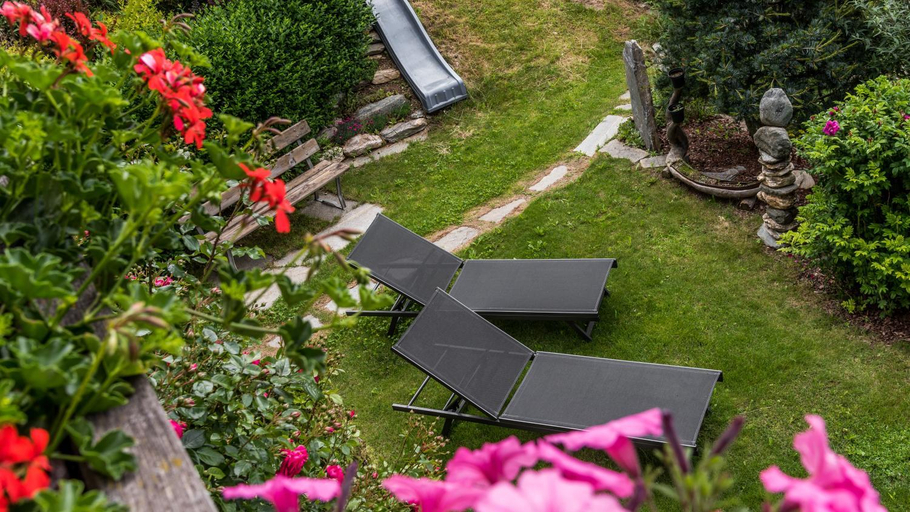 Others 4, Haus Alpenjuval, Bolzano