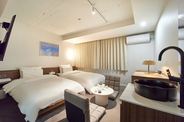 Bedroom 15