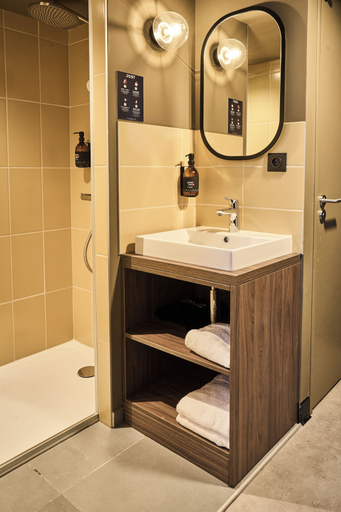 Bathroom 5, JOST Hôtel Lille Centre, Nord