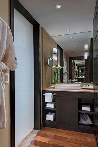 Bathroom 5, JW Marriott El Convento Cusco, Cusco