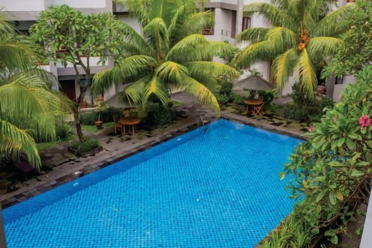 Swimming Pool 22
