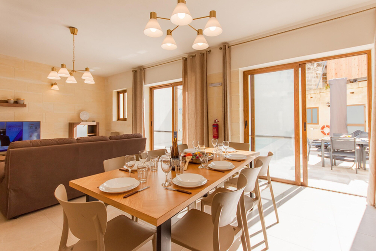 Room 5, Nadurin Gozitan Villa 7 Bedr 2 Pools