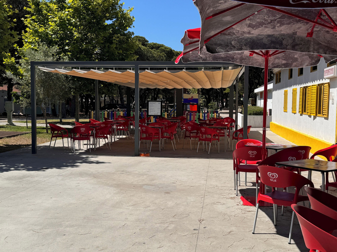 Food & Drinks 5, Parque de Campismo Orbitur Costa de Caparica, Almada