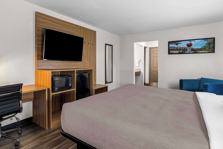 Bedroom 3, Quality Inn Cornelia, Habersham
