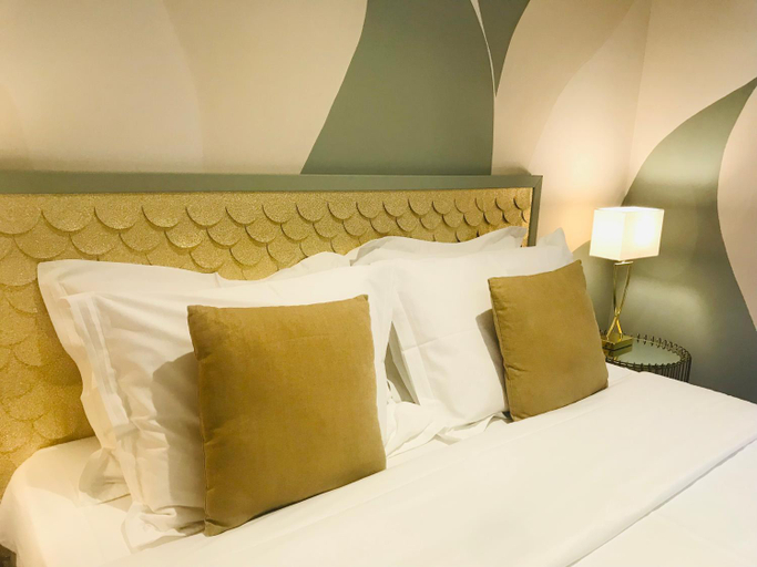 Bedroom 12