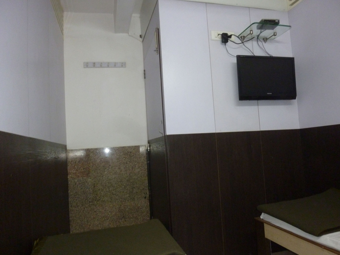 Bedroom 3, Yadgar Guest House, Mumbai City