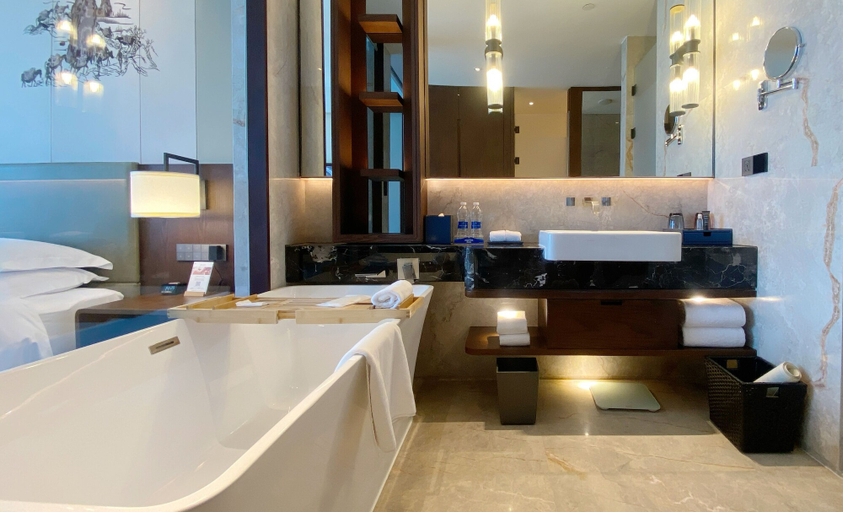 Bathroom 5, Sheraton Kunming, Kunming
