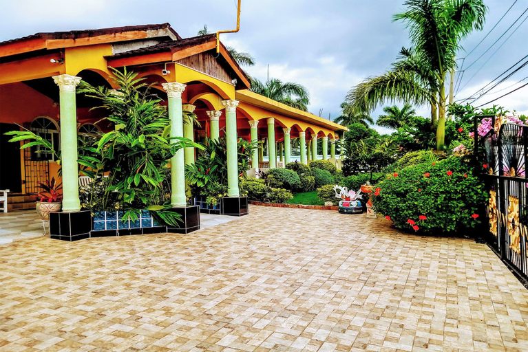 Exterior & Views, Chateau Margarite Hotel