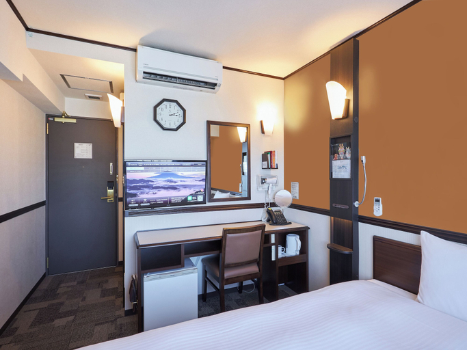Bedroom 9