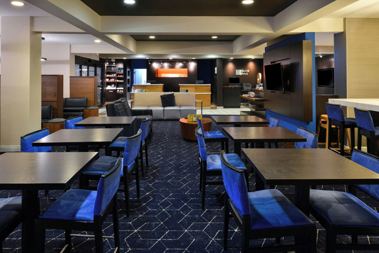 Food & Drinks 4, Courtyard by Marriott Detroit Utica, Macomb