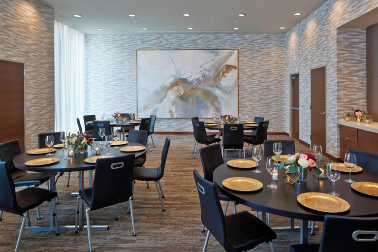 Food & Drinks 5, AC Hotel Des Moines East Village, Polk
