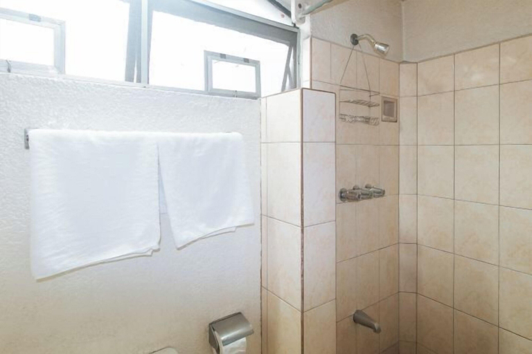 Bathroom 20