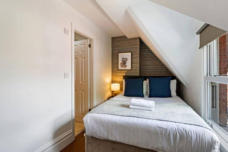 Bedroom 3, Host Apartments Kensington Quarters III, Sefton