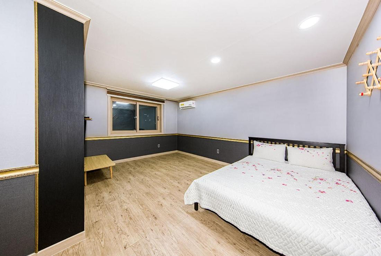 Others 2, Spring Summer Autumn Winter Pension, Boryeong