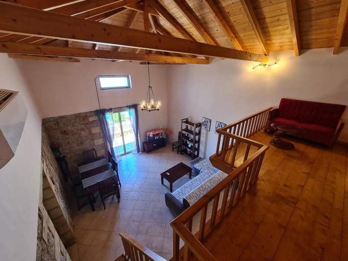 Others 3, Leopolis Villas, Peloponnese