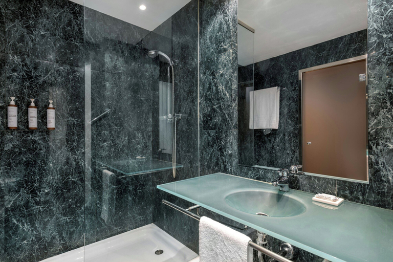 Bathroom, AC Hotel León San Antonio by Marriott, León