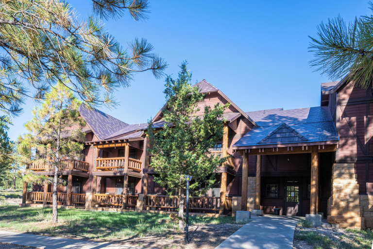 Exterior & Views 5, The Lodge at Bryce Canyon, Garfield
