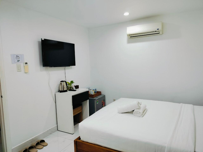Bedroom 13