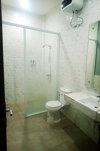 Bathroom 8