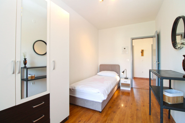 Bedroom 2, Apartment 1092, Pula