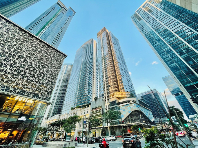 Exterior & Views 2, Uptown Parksuites BGC, Taguig