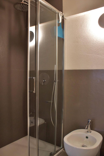 Bathroom 3, Villa Tramonto, Trapani