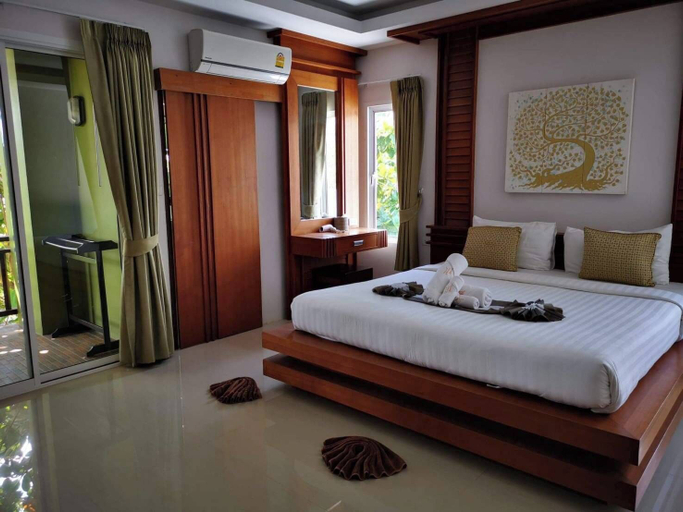 Bedroom 12