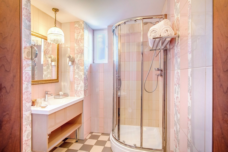 Bathroom 4, Simfonia Boutique Hotel, Ramnicu Valcea