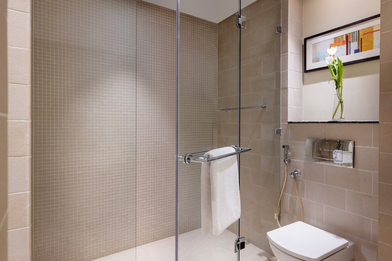 Bathroom 11