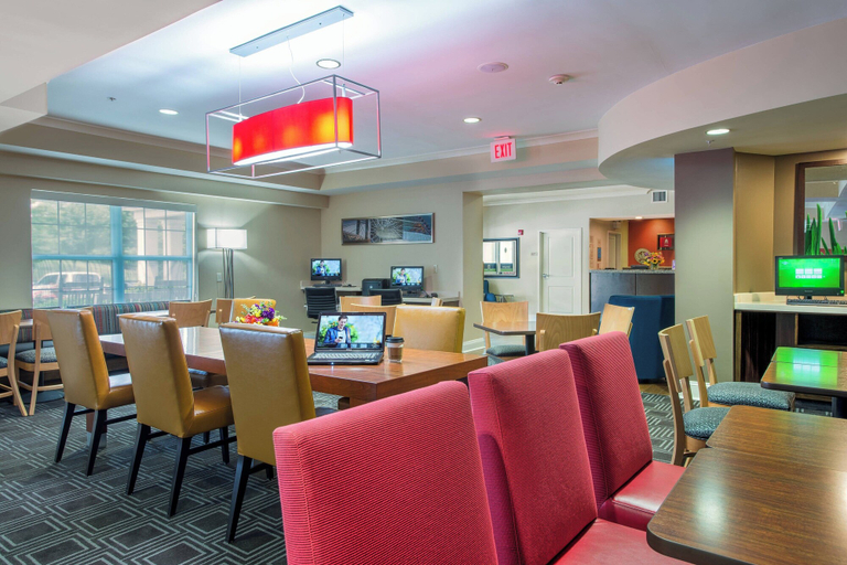 Food & Drinks 5, TownePlace Suites by Marriott Baltimore BWI Airport, Anne Arundel