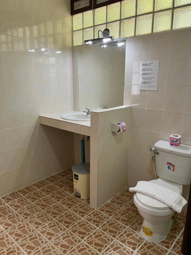 Bathroom 2, Plaa's Thansadet Resort, Ko Phangan