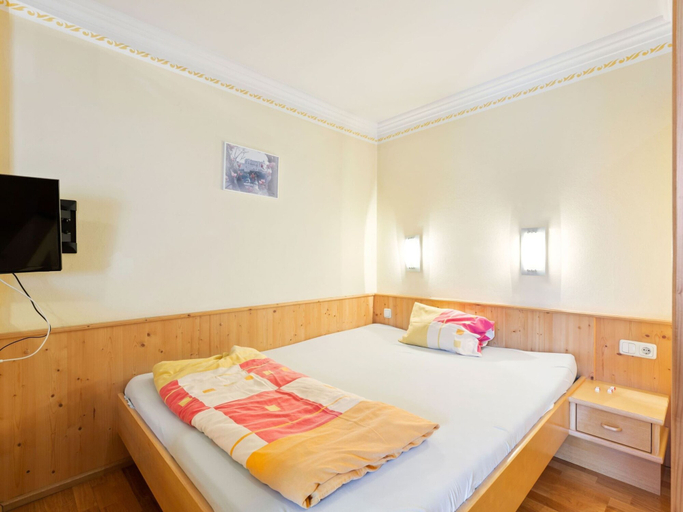 Bedroom 3, Apartment in Saalbach-hinterglemm, Zell am See