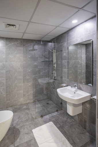 Bathroom 3