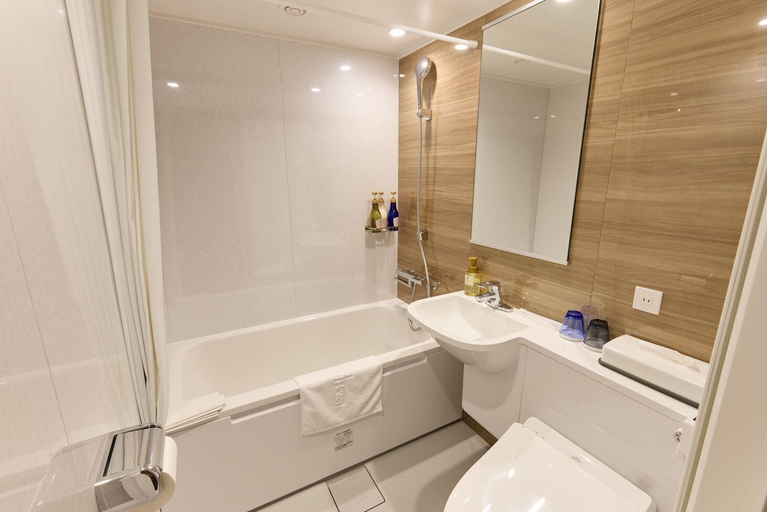 Bedroom 4, Ginza International Hotel, Chūō
