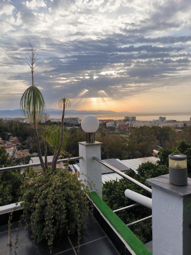 Others 2, Pinar Suites Habitaciones, Málaga