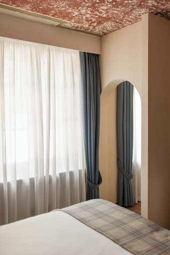 Bedroom 19