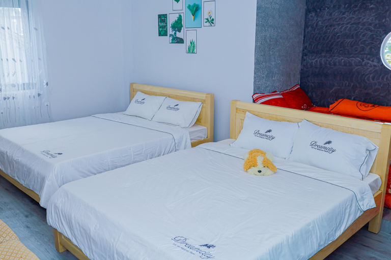 Bedroom 12
