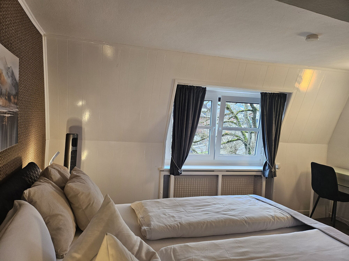 Bedroom 11