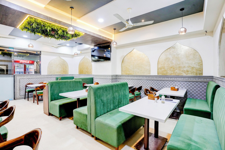 Food & Drinks 5, HOTEL BREEZE BAY, Mumbai Suburban