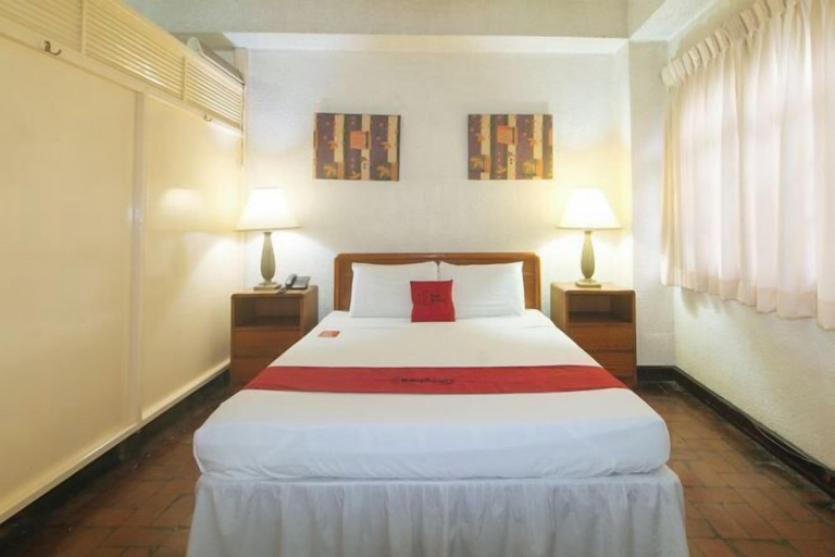 Bedroom 26