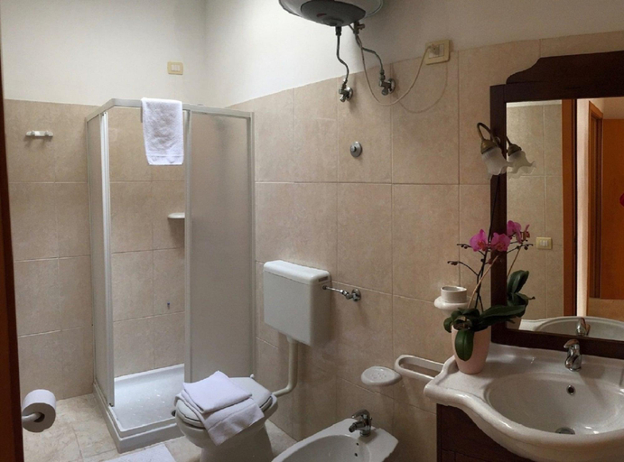 Bathroom 4, Residence Conchiglia San Giovanni, Lecce
