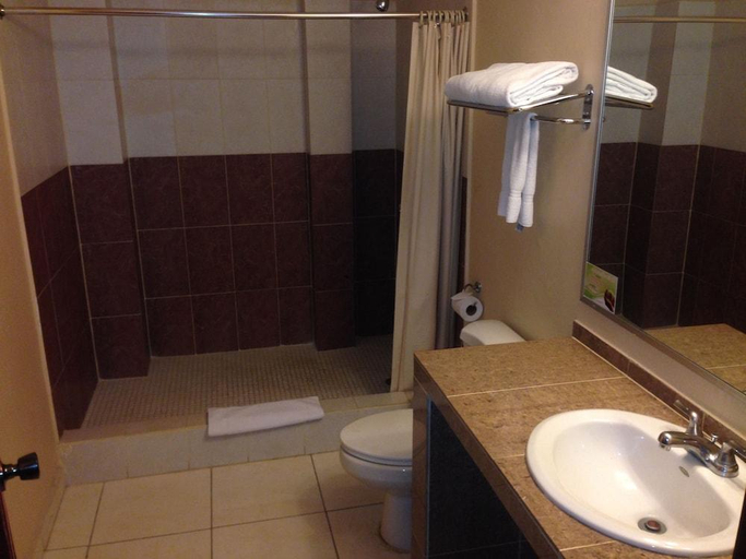 Bathroom 3, Gran Hotel Paris, La Ceiba