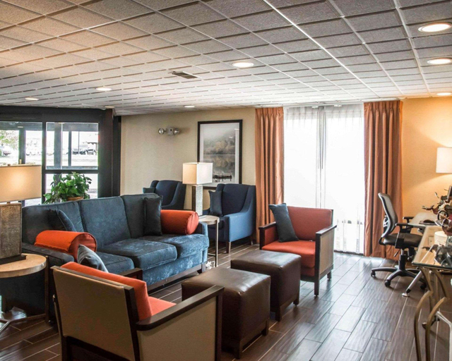 Public Area 3, Quality Inn Springboro West, Warren