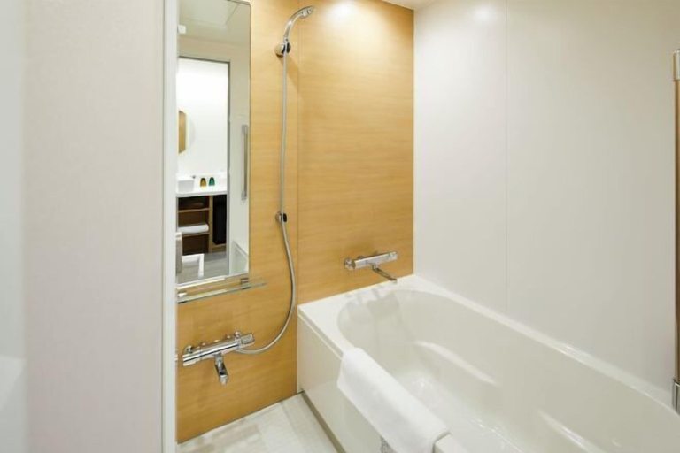 Bathroom 12